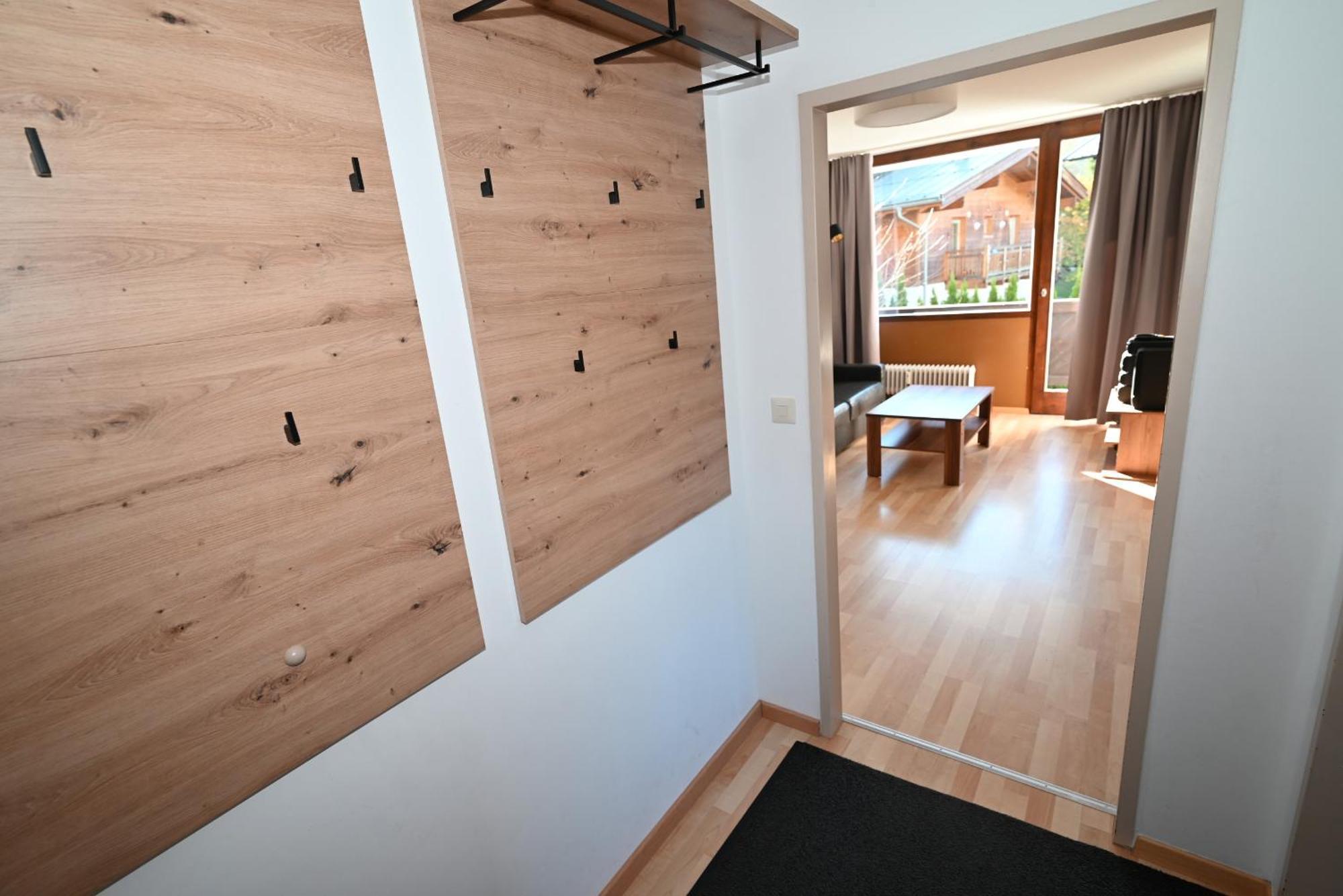 Apartment Haus 3 Top 16 - By Four Seasons Apartments Kaprun Exterior photo